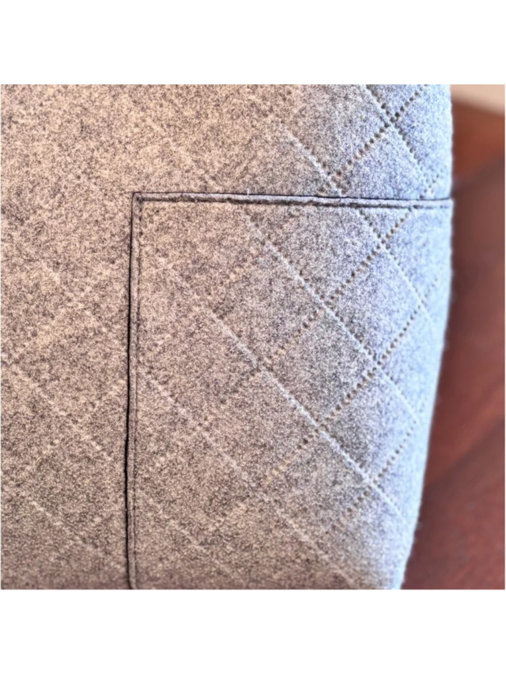 TORY BURCH BLOCK T FELT TOTE IN GREY AND SILVER